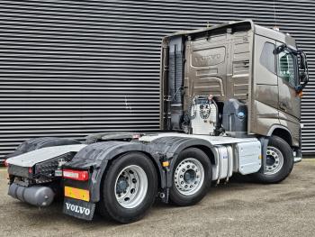 FH 500 6x2-4 / LIFT STEERING AXLE / HYDRAULIC /